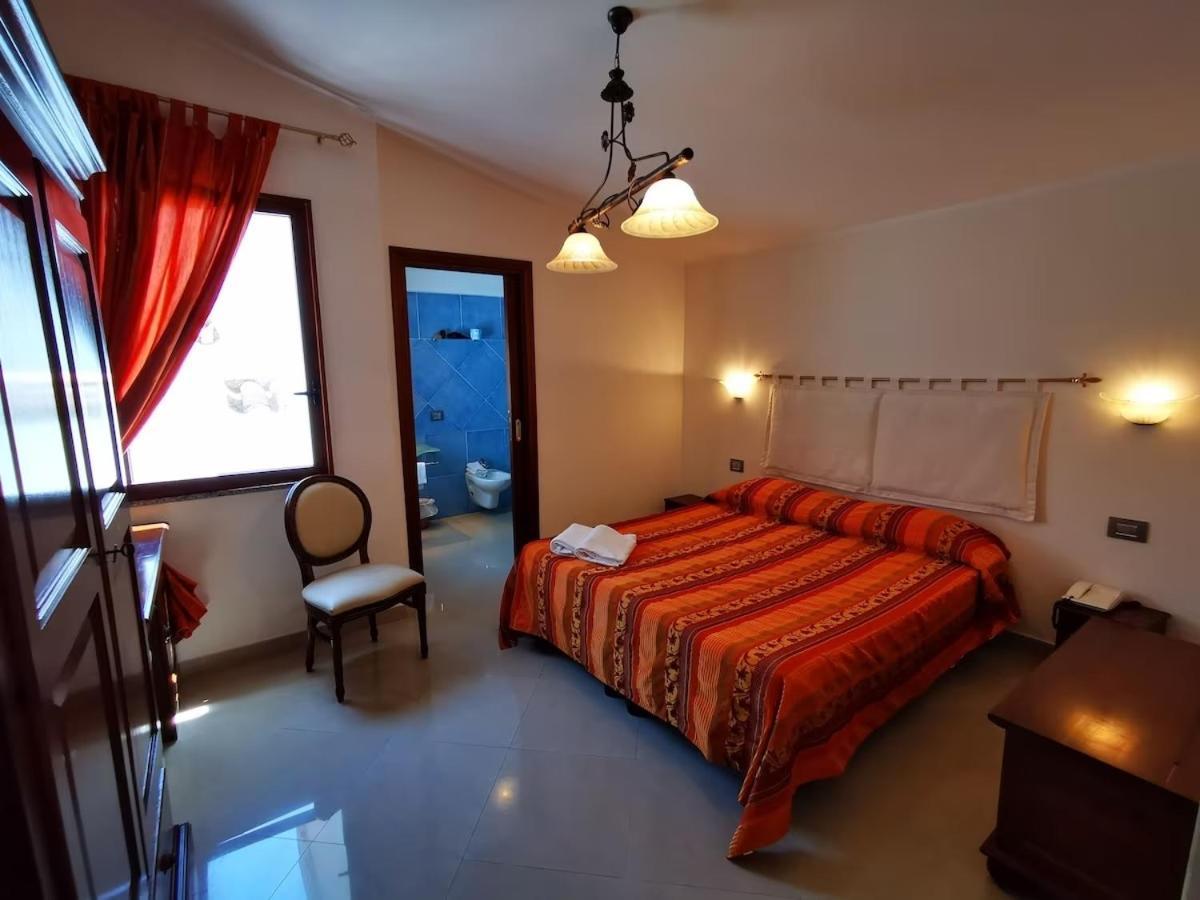 Hotel Hieracon Carloforte  Eksteriør bilde